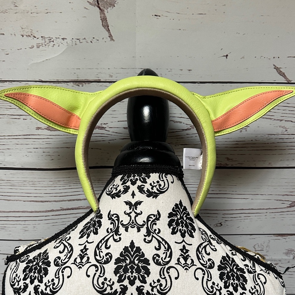 Loungefly Star Wars Neon Green Headband
